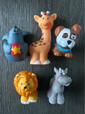 Fisher Price Little People Animas ~ Set of 5